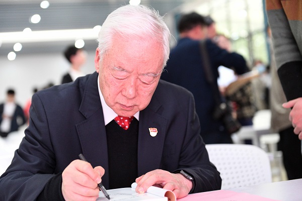 DSC_8771.JPG DSC_8771.JPG